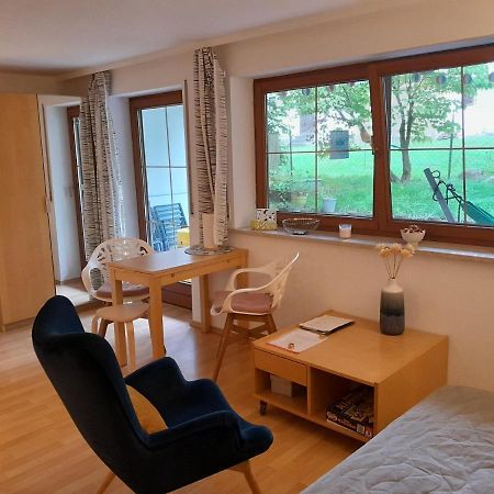 Apartment Mit Kueche Und Balkon Oder Terrasse, Ruhig Und Gut Erreichbar Piding Ngoại thất bức ảnh