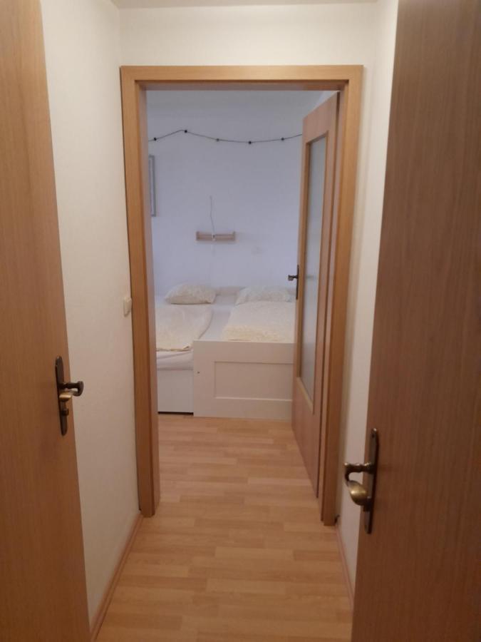 Apartment Mit Kueche Und Balkon Oder Terrasse, Ruhig Und Gut Erreichbar Piding Ngoại thất bức ảnh